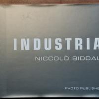"INDUSTRIA" LIBRO FOTOGRAFICO come nuovo