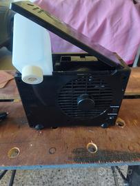 Mini condizionatore evaporativo per auto.