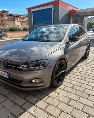 Volkswagen polo aw1