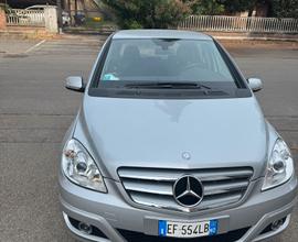 Mercedes B180 anno 2010