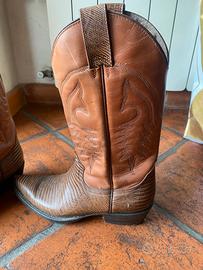 Stivale vera pelle con veri intarsi fatto a mano