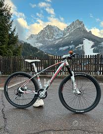 Bici MTB Olympia BULL 650b Taglia M.