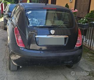 lancia y 1.2 benzina