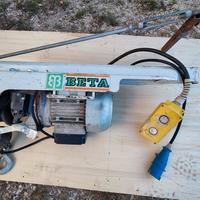 montacarichi a bandiera Beta