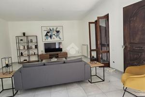 4 LOCALI A VILLA DI BRIANO