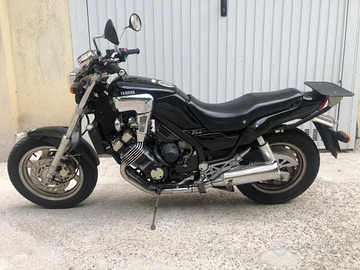 Yamaha FZX 750