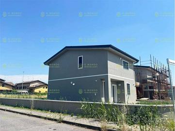 Villa di 190 m² con 4 locali e box auto a Castirag