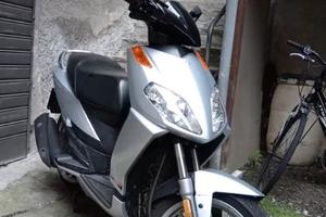 Aprilia Sportcity 125 - 2011