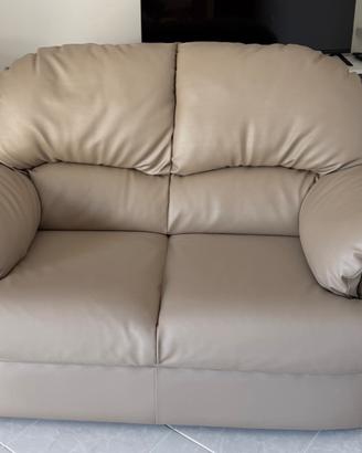 Divano 2 posti in ecopelle nuovo