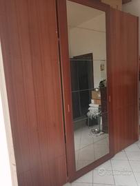 armadio guardaroba ad ante scorrevoli in legno 