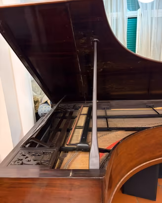 Forte piano romantico napoletano G .Rippo metà 800