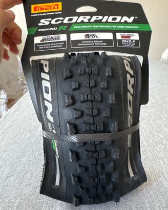 Copertone Pirelli scorpion