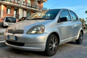 Yaris 1999
