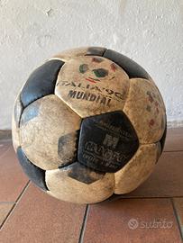Pallone da calcio vintage Italia90