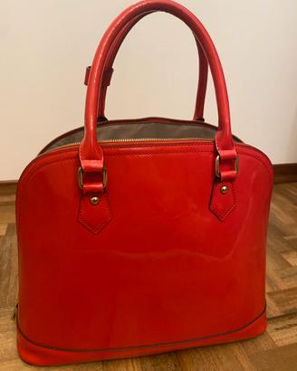 Borsa in vernice  mod. LV