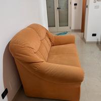 Poltrona con Cassettone molto utile