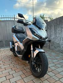 Honda Adv 350