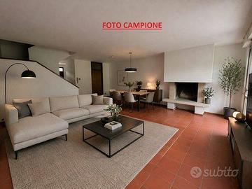 Villetta a schiera di 149 m² con 5 locali e box au