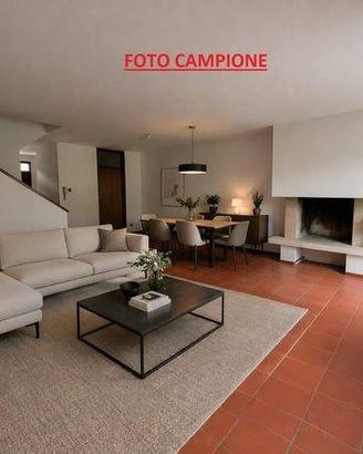 Villetta a schiera di 149 m² con 5 locali e box au