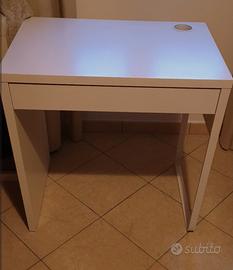 scrivania bimbi 