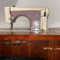 Macchina da cucire Necchi supernova Julia
