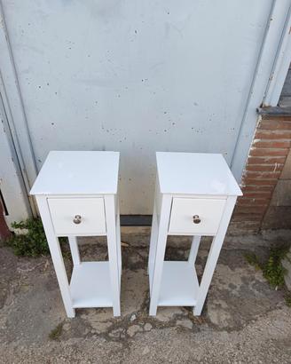 Comodini cassettiere bianche 