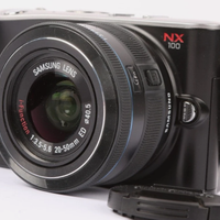 Samsung NX100