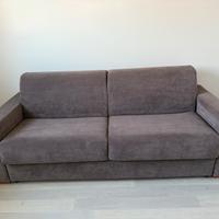 Divano letto pari al nuovo a 600 euro