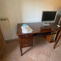 Scrivania arte povera
