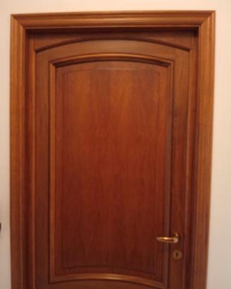 Porta in noce