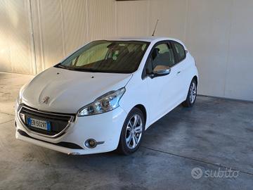 Peugeot 208 1.4 HDi 68 CV Allure