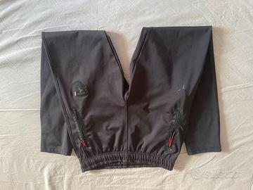 Pantaloni sportivi PUMA x FERRARI – taglia S