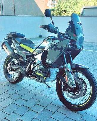 Husqvarna Norden 901 Akrapovic