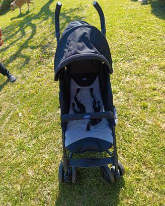 Passeggino leggero chicco echo