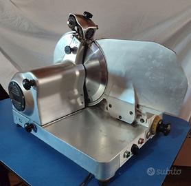 Affettatrice Professionale 350 mm. 220/380 V.