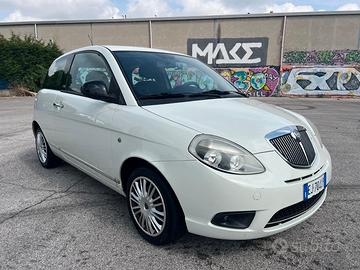 Lancia Ypsilon 1.2 69 CV Diva