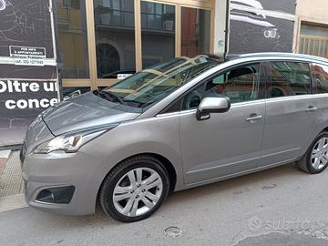 Peugeot 5008 1.6 HDi 115CV ALLURE 7 POSTI TETTO NA