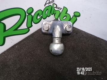PIPA GANCIO TRAINO PER OPEL VIVARO C 2015