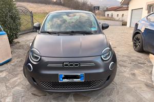 500e ICON 3+1 porte; 42 Kwh