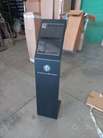 espositore per concessionario 