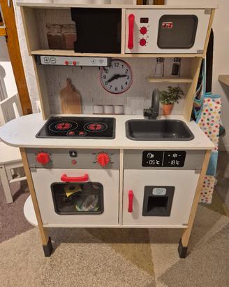 cucina in legno per bambini