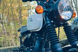 Royal Enfield HNTR 350 - 2023
