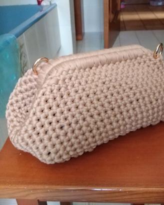 Borsa clutch grande 30x14 fettuccia color cammello