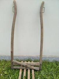stanghe antiche in legno con timone e ferramenta