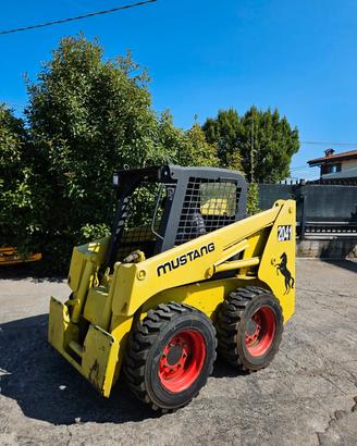 P185- Mini pala Mustang 2041