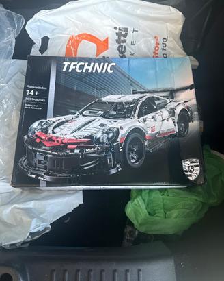 porche in lego ancora da assemblare e aprire