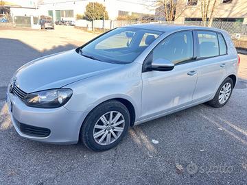 Volkswagen Golf 1200 tsi 105 cv leggi annuncio