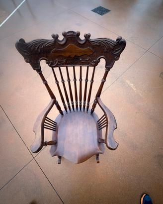 Sedia antica  in legnointagliato fine ’800 /  ’900