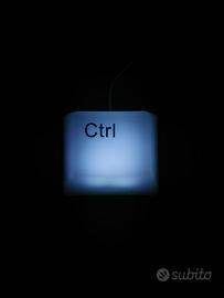 Lampada LED a forma di tasto Ctrl