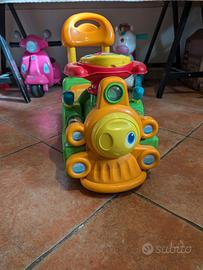 Trenino cavalcabile chicco